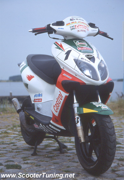 hon-x8rs-00-bikepics-05118.jpg